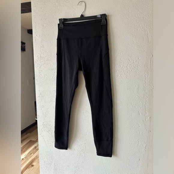 Lululemon In Movement Tight 25" Everlux Leggings - Black - Size 6 Align - Picture 4 of 8